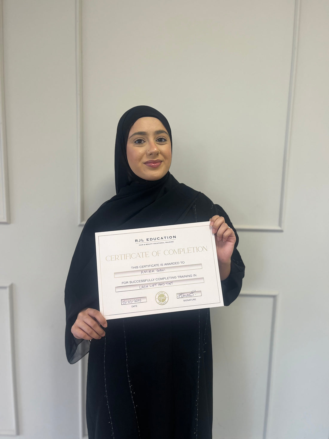 What qualifications do I need to be a hairdresser?