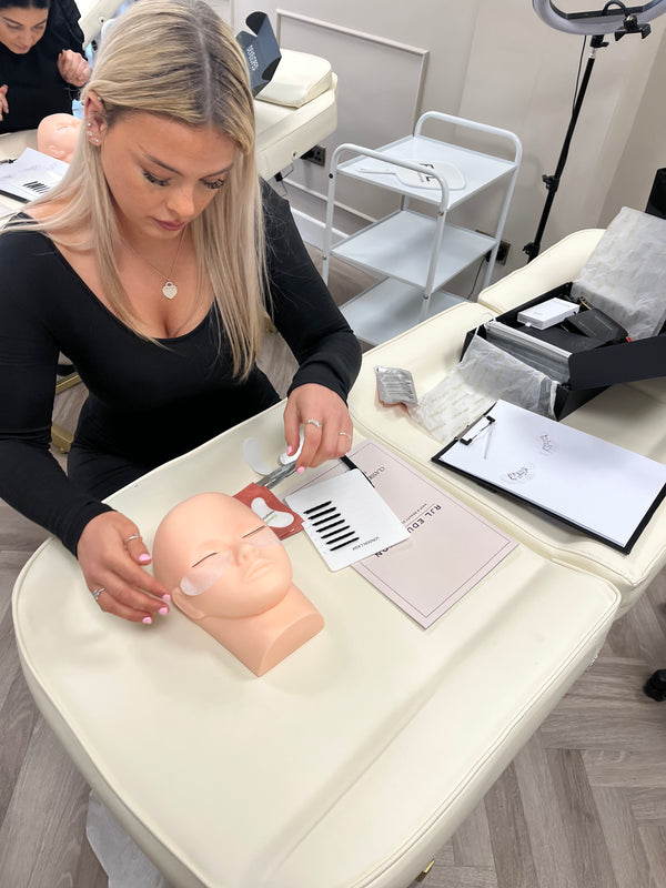 Classic & Russian Volume Lashes Course RJL Education